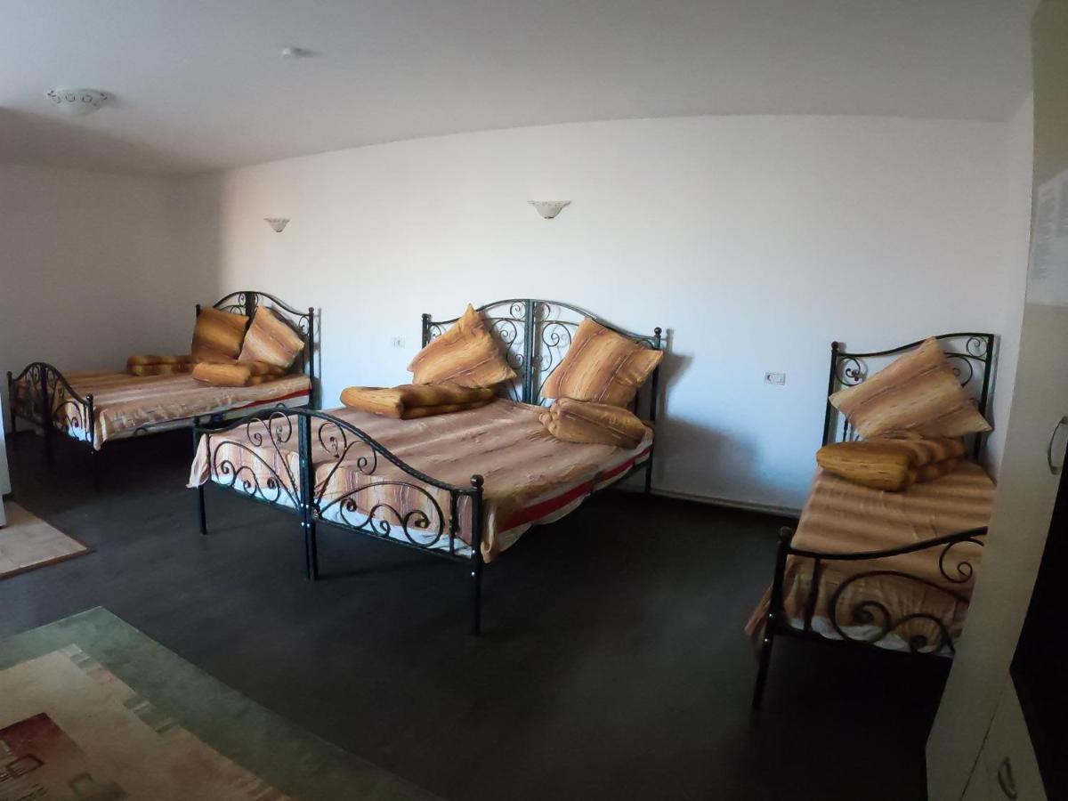 Motel Aris Meridian Piatra Neamţ Exterior foto