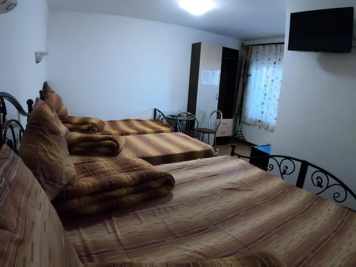 Motel Aris Meridian Piatra Neamţ Exterior foto