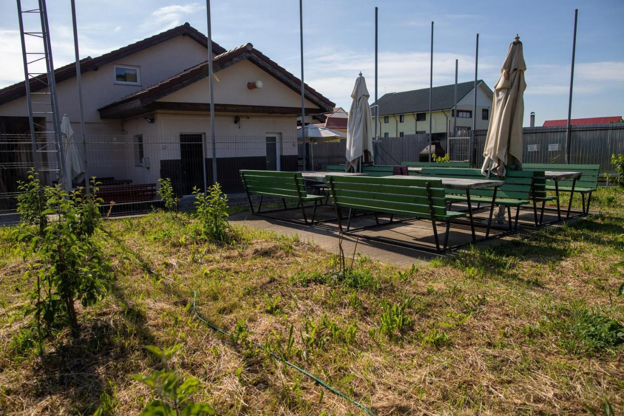 Motel Aris Meridian Piatra Neamţ Exterior foto