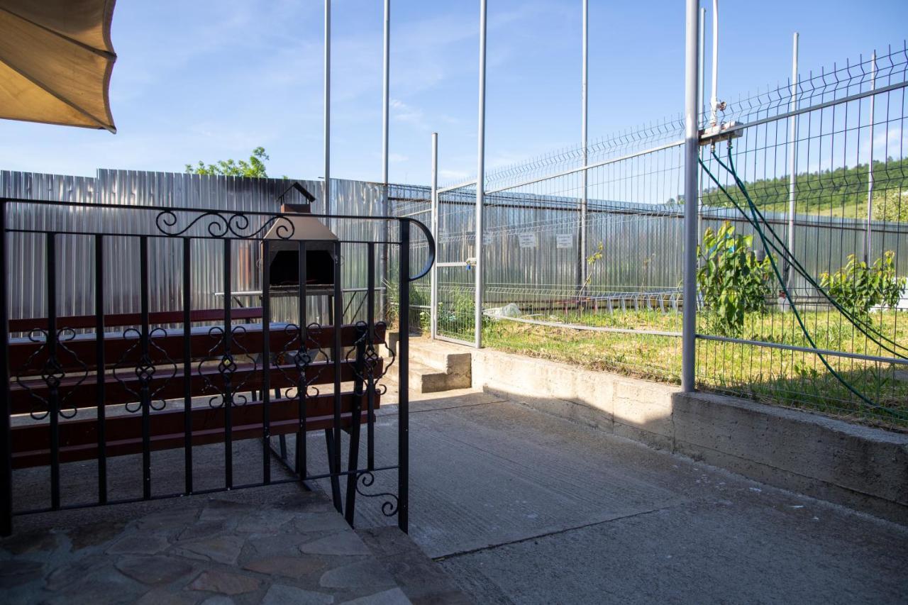 Motel Aris Meridian Piatra Neamţ Exterior foto