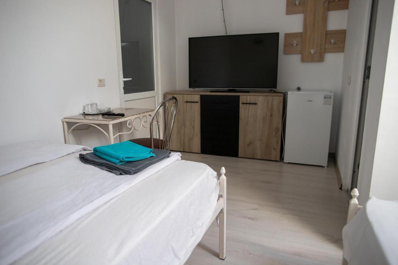 Motel Aris Meridian Piatra Neamţ Exterior foto